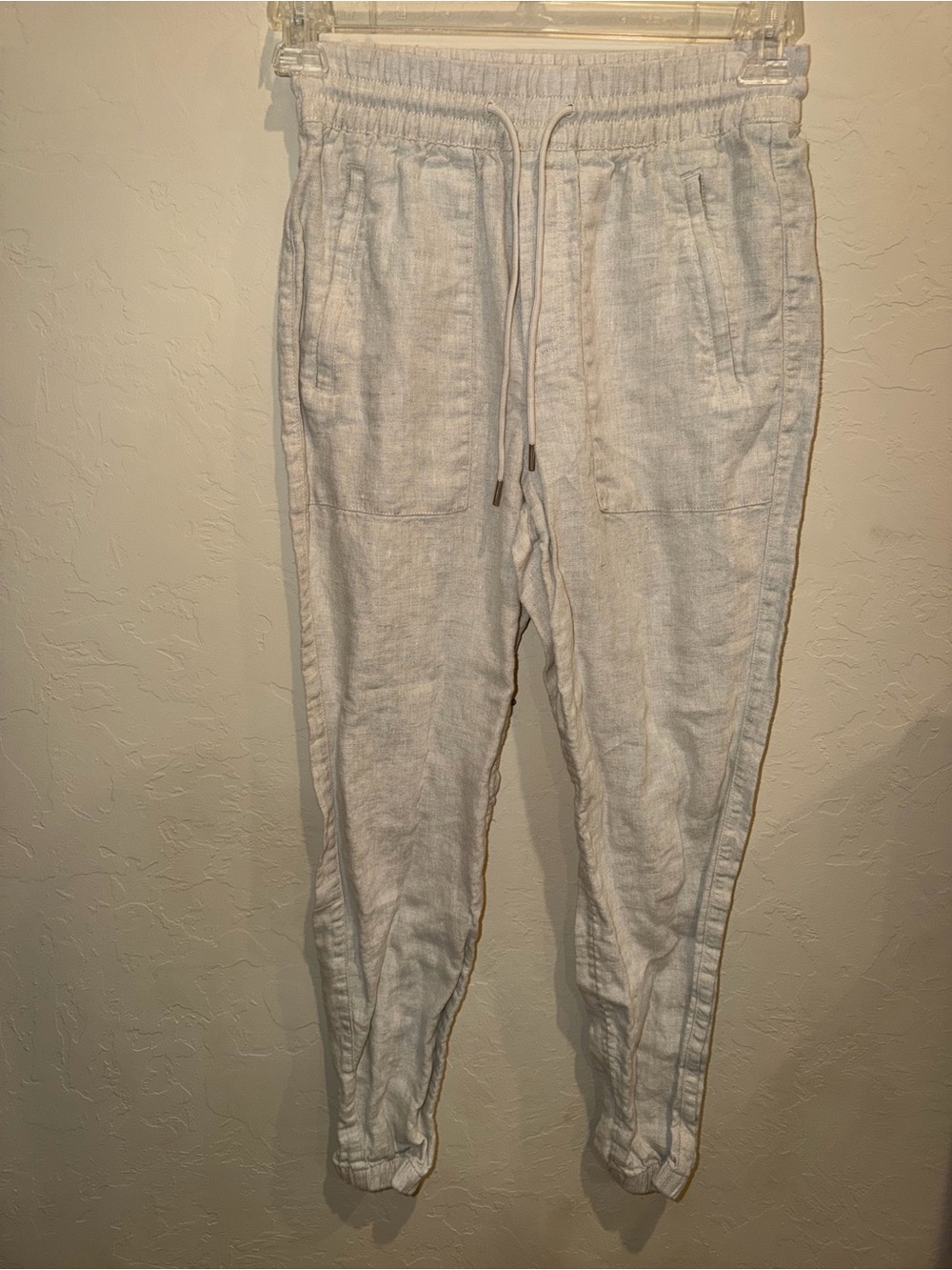 Athleta Women’s Jogger Pants Beige Drawstring Elastic Waist Pockets XXS Petite